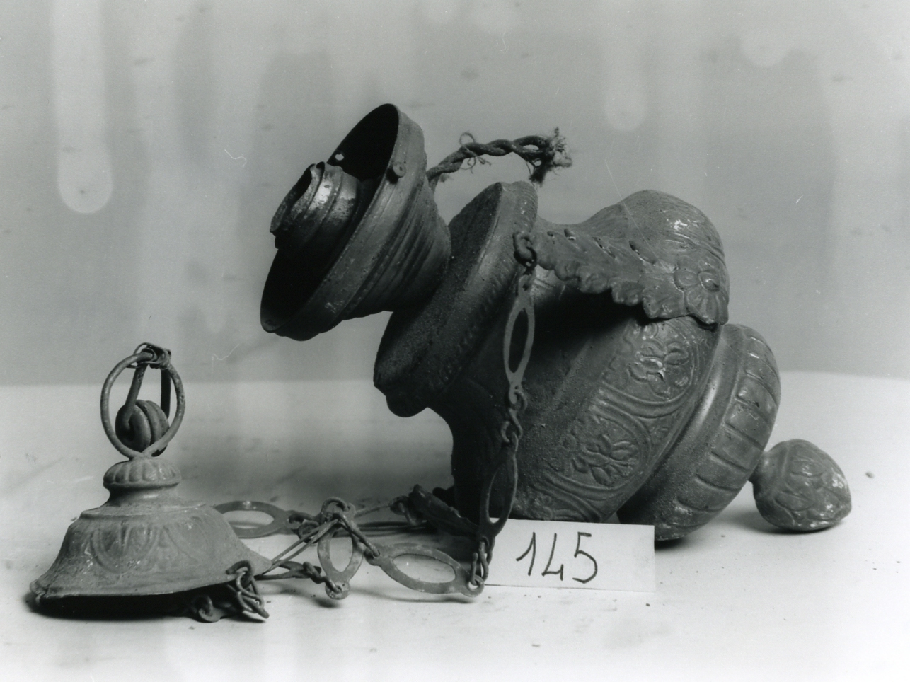 LAMPADA PENSILE - A VASO - manifattura napoletana (Seconda metà sec. XIX)