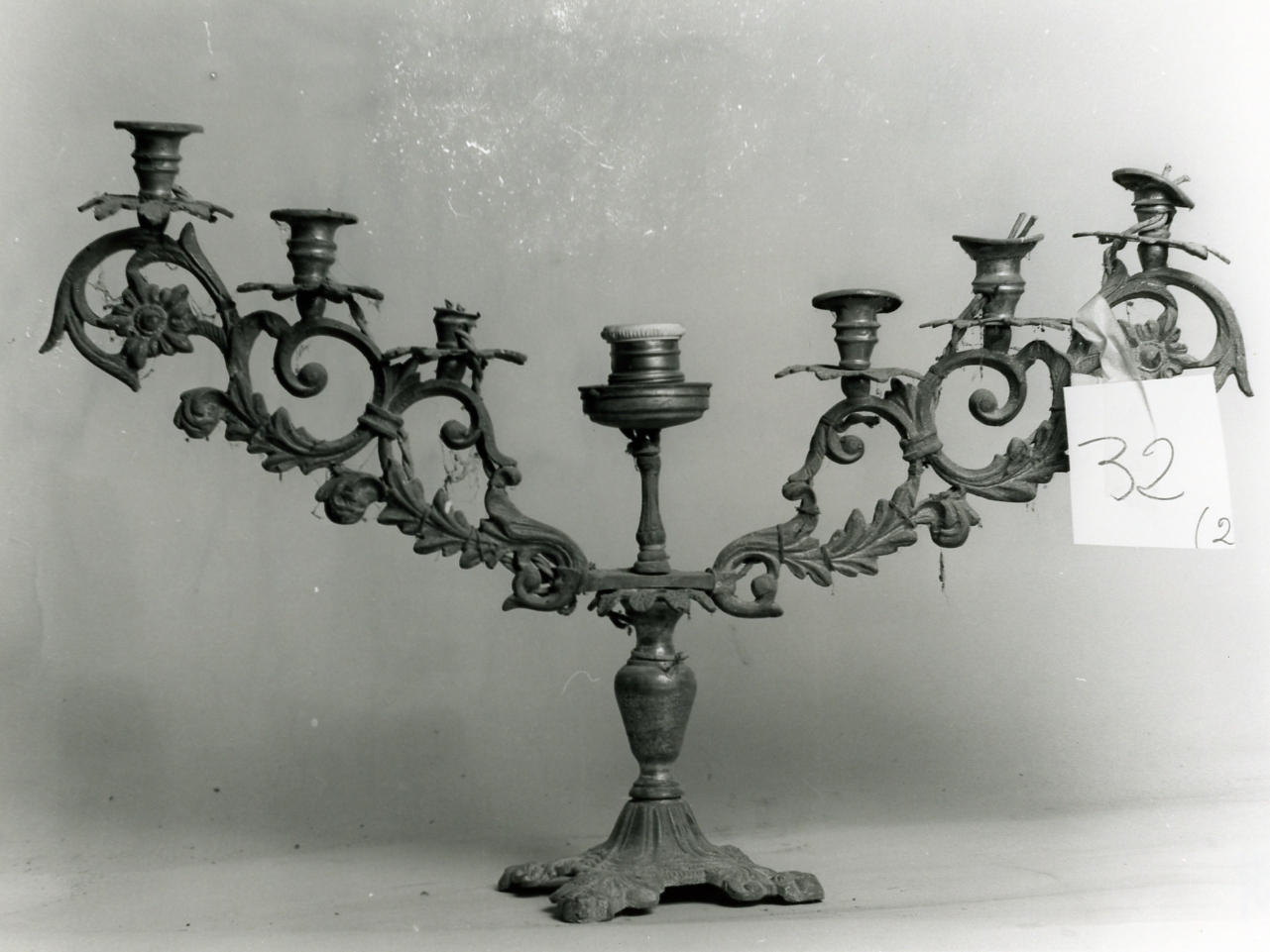 candeliere d'altare, serie - bottega napoletana (inizio sec. XX)