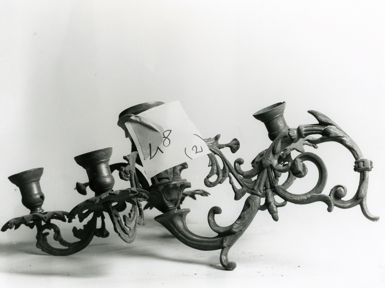 candeliere da parete, serie - bottega napoletana (inizio sec. XX)