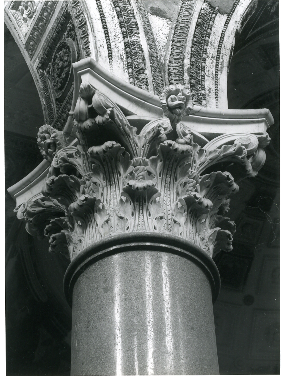 colonna, serie di Di Bartolomeo Dionisio, Lazzari Jacopo (sec. XVII)