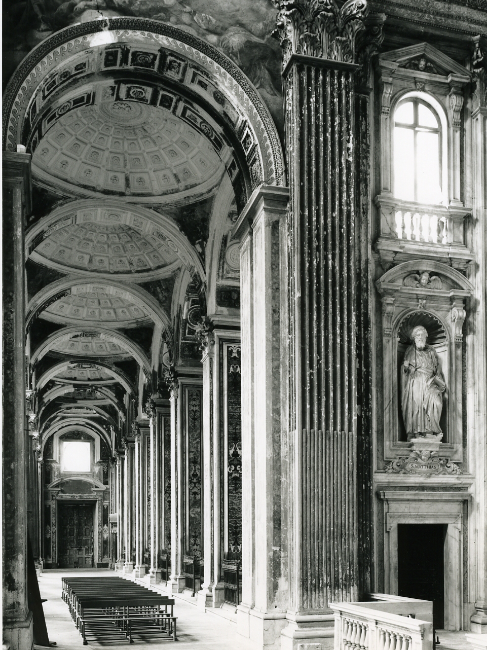 motivi decorativi vegetali con figure alate (decorazione plastico-architettonica, serie) di Di Bartolomeo Dionisio, Lazzari Jacopo (prima metà sec. XVII)