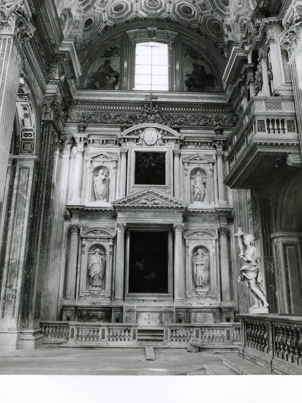 mostra d'altare, insieme di Lazzari Jacopo, Di Bartolomeo Dionisio, Bernini Pietro, Landi Angelo (sec. XVII)