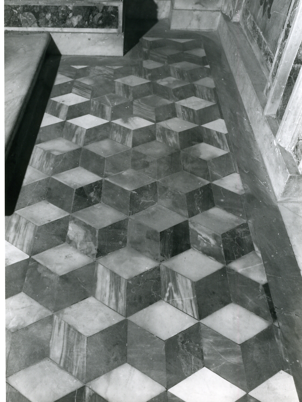 motivi decorativi geometrici (pavimento) di Lazzari Jacopo (prima metà sec. XVII)