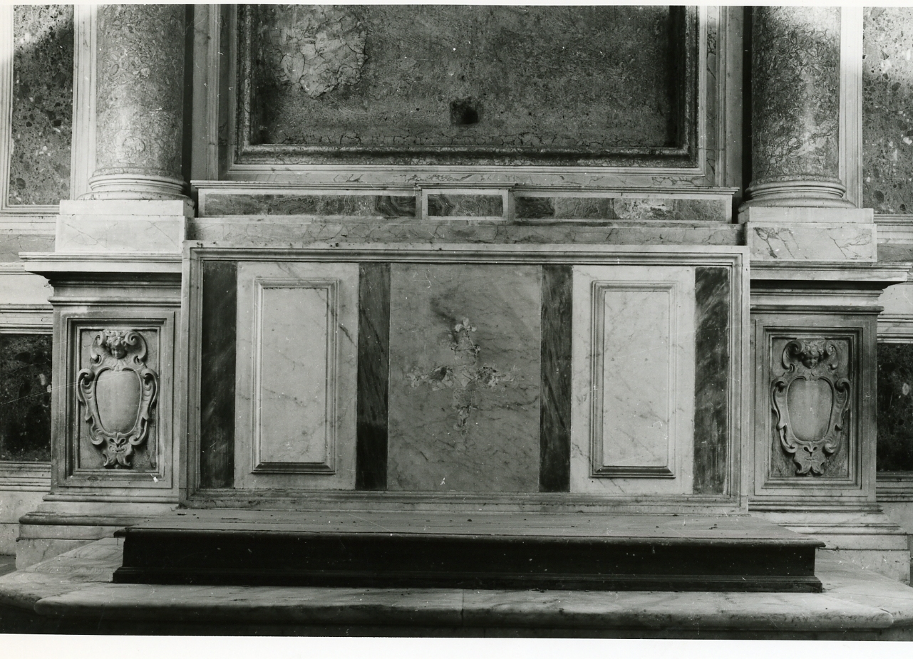 croce (paliotto, elemento d'insieme) di Lazzari Jacopo (prima metà sec. XVII)