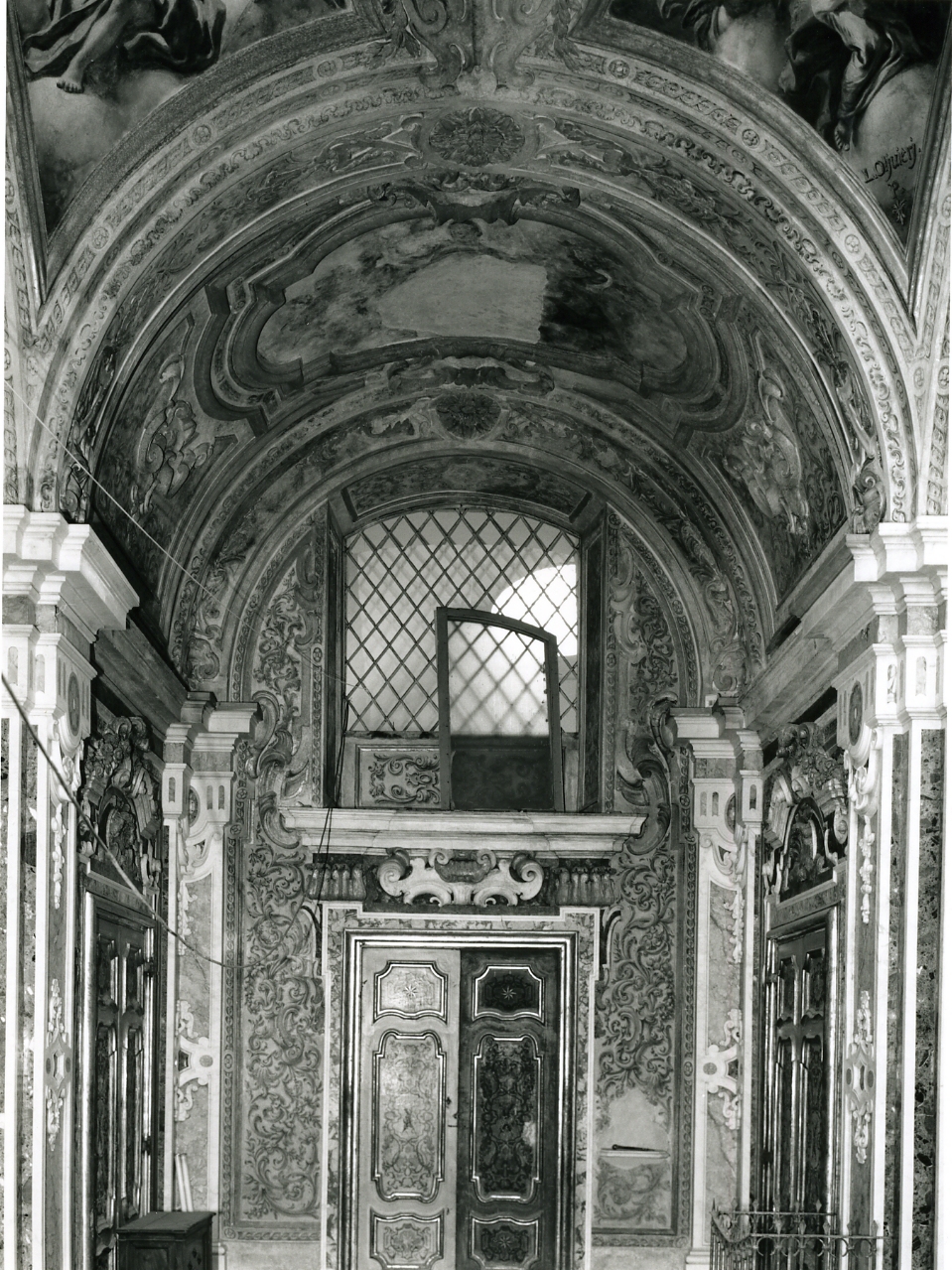 motivi decorativi vegetali (decorazione plastico-pittorica) di Caio Giuseppe, Gallo Angelo Antonio, Lazzari Dionisio (sec. XVII)