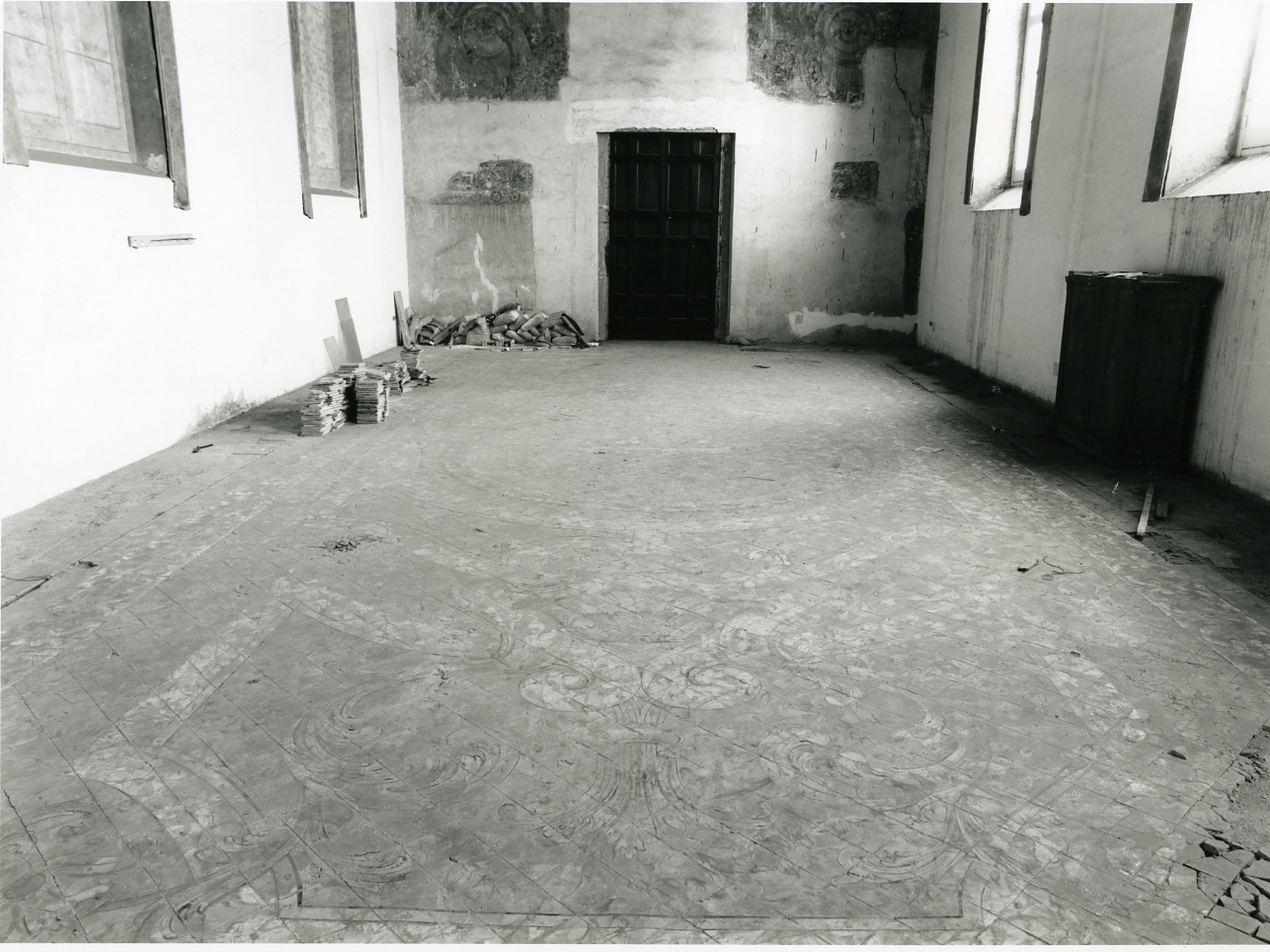 motivi decorativi vegetali (pavimento) - bottega napoletana (sec. XVIII)