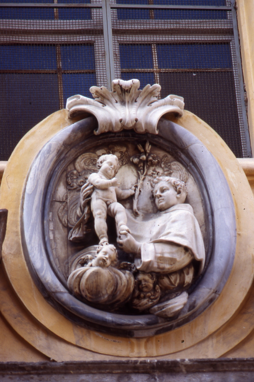 Sant'Antonio da Padova con il bambino (scultura) di Pagano Francesco (metà sec. XVIII)
