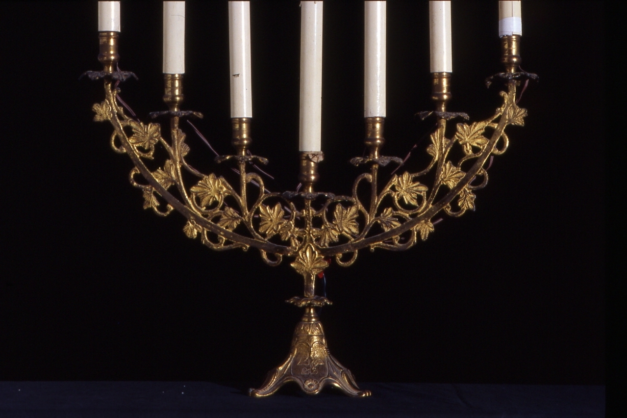 candeliere d'altare - bottega napoletana (seconda metà sec. XIX)