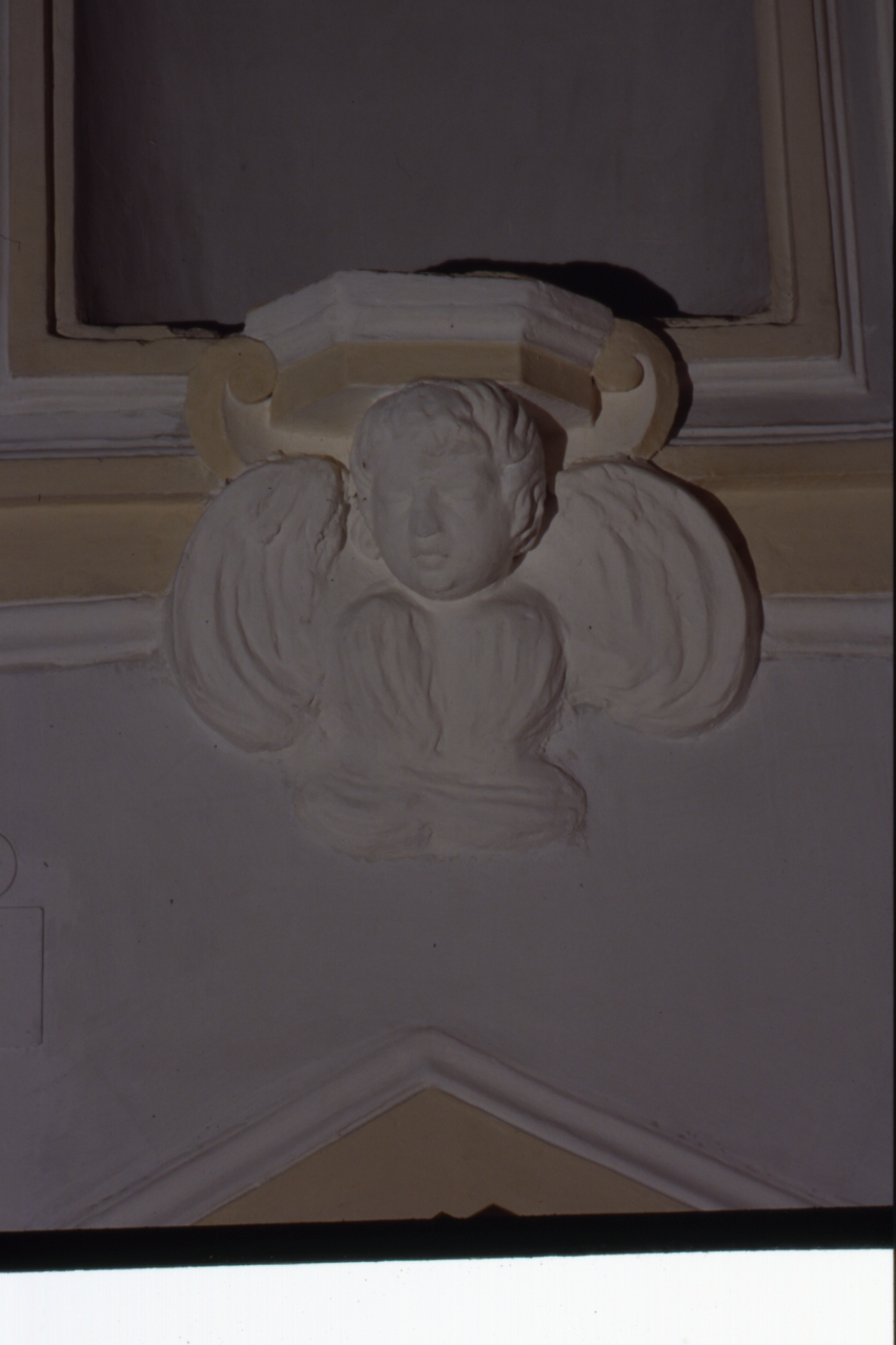 cherubino (decorazione plastica, serie) - bottega napoletana (prima metà sec. XVIII)