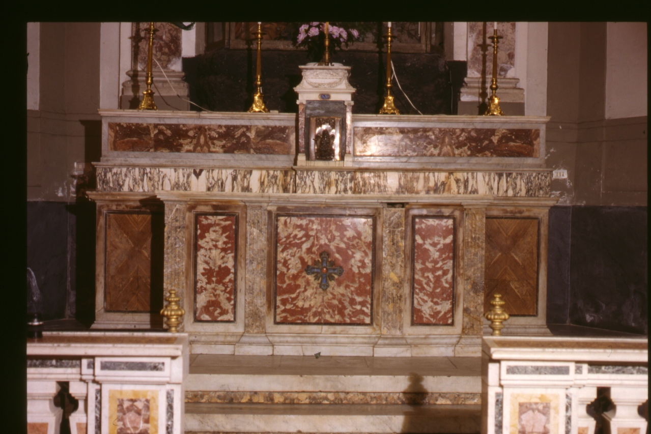 altare, insieme - bottega napoletana (secondo quarto sec. XIX)