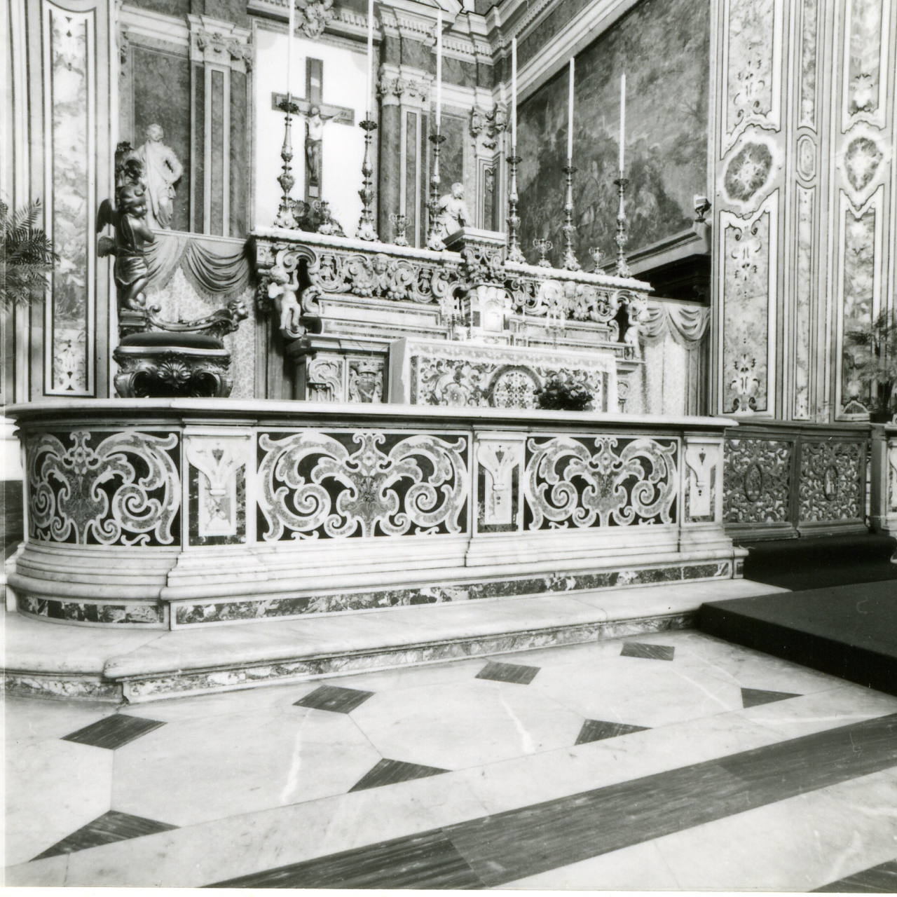 balaustrata, elemento d'insieme - bottega napoletana (metà sec. XVIII)