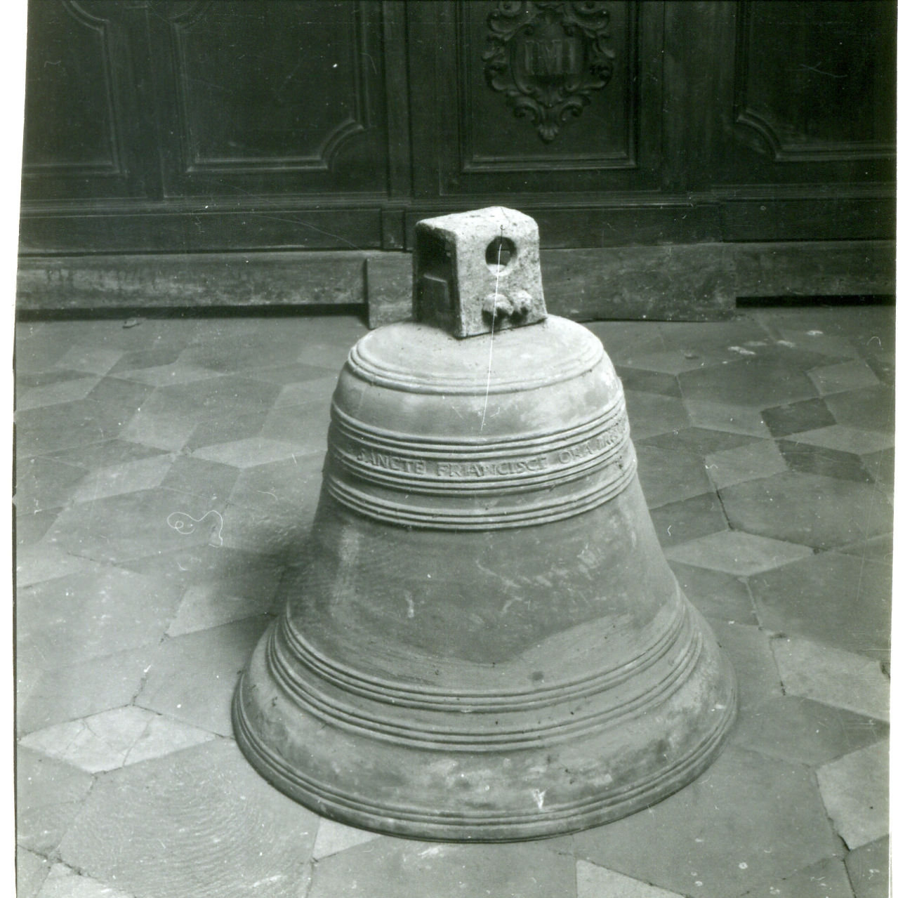 campana - bottega napoletana (sec. XVIII)