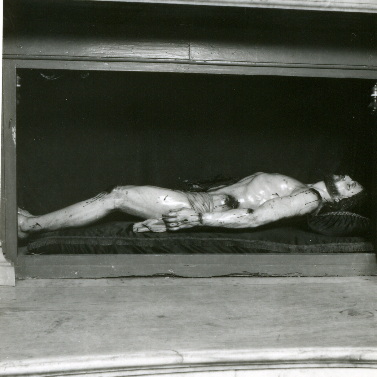 CRISTO MORTO (SCULTURA, ELEMENTO D'INSIEME) - AMBITO NAPOLETANO (Seconda metà sec. XVIII)