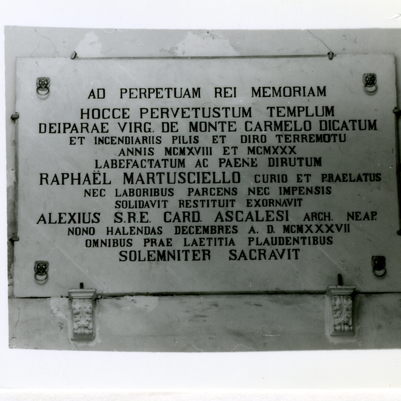 lapide commemorativa - bottega napoletana (sec. XX)