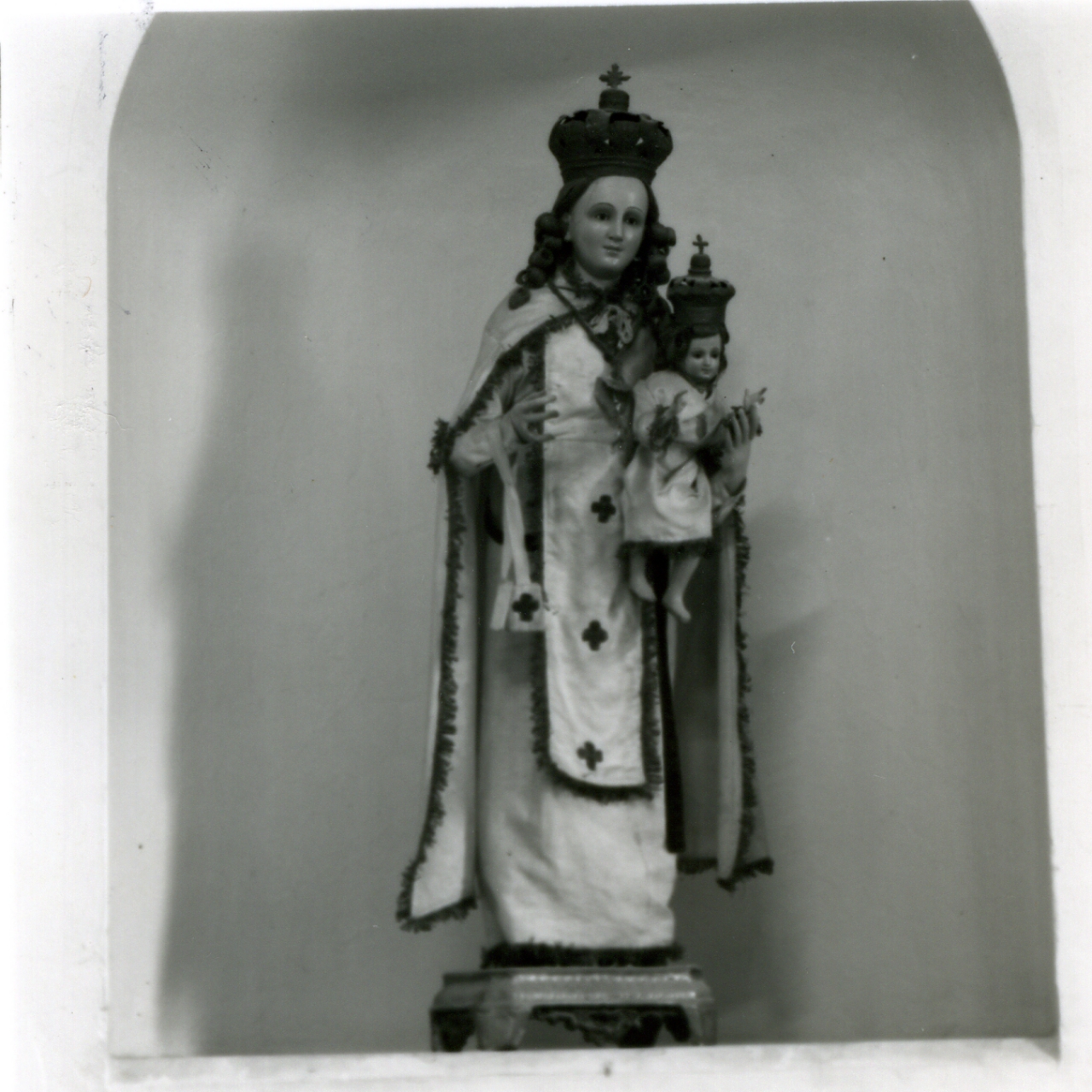 MADONNA CON BAMBINO (STATUETTA DEVOZIONALE) - AMBITO NAPOLETANO (Prima metà sec. XIX)