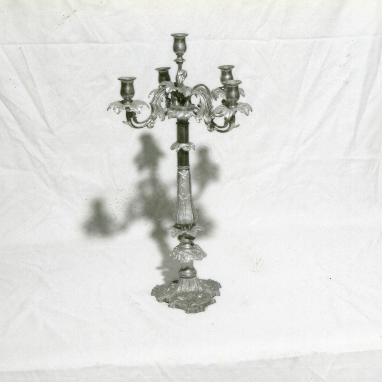 CANDELABRO D'ALTARE - A CINQUE BRACCI, SERIE - manifattura napoletana (FINE sec. XIX)