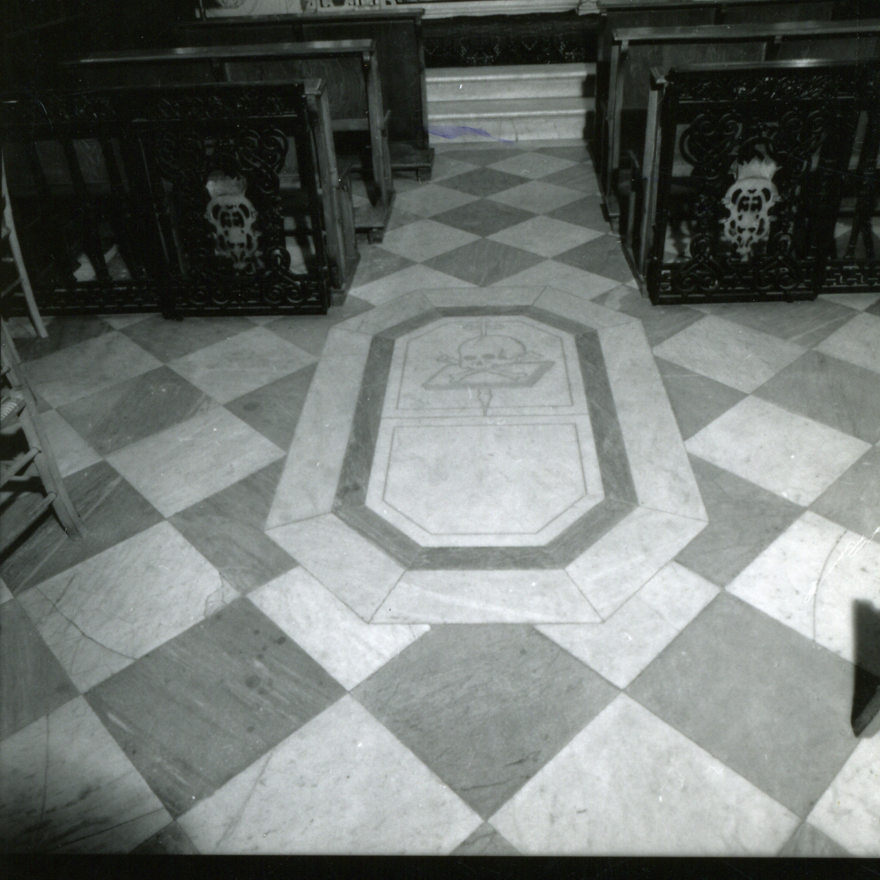 PAVIMENTO - BOTTEGA NAPOLETANA (FINE sec. XIX)