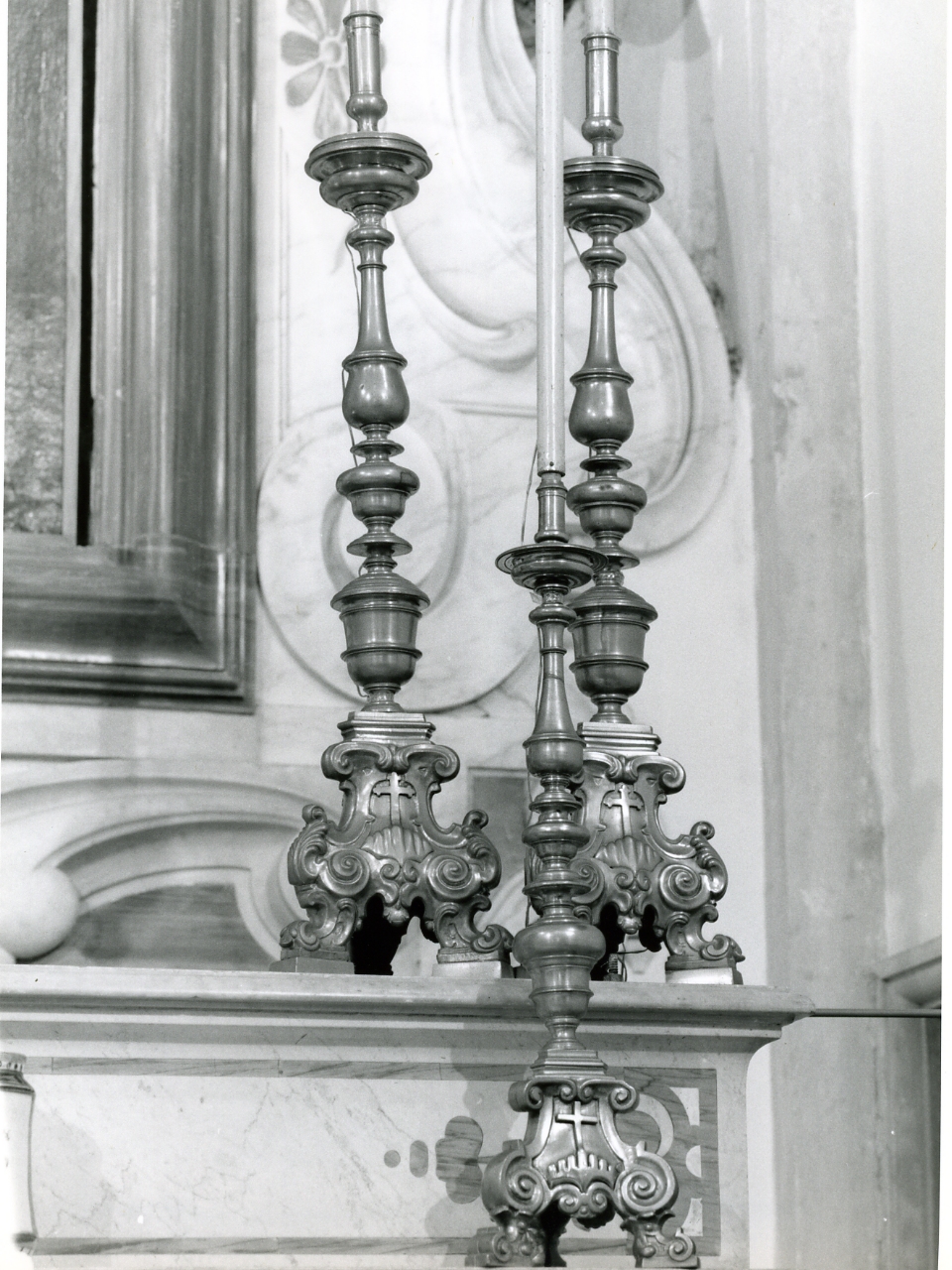 CANDELABRO D'ALTARE, SERIE - manifattura napoletana (Seconda metà sec. XVIII)