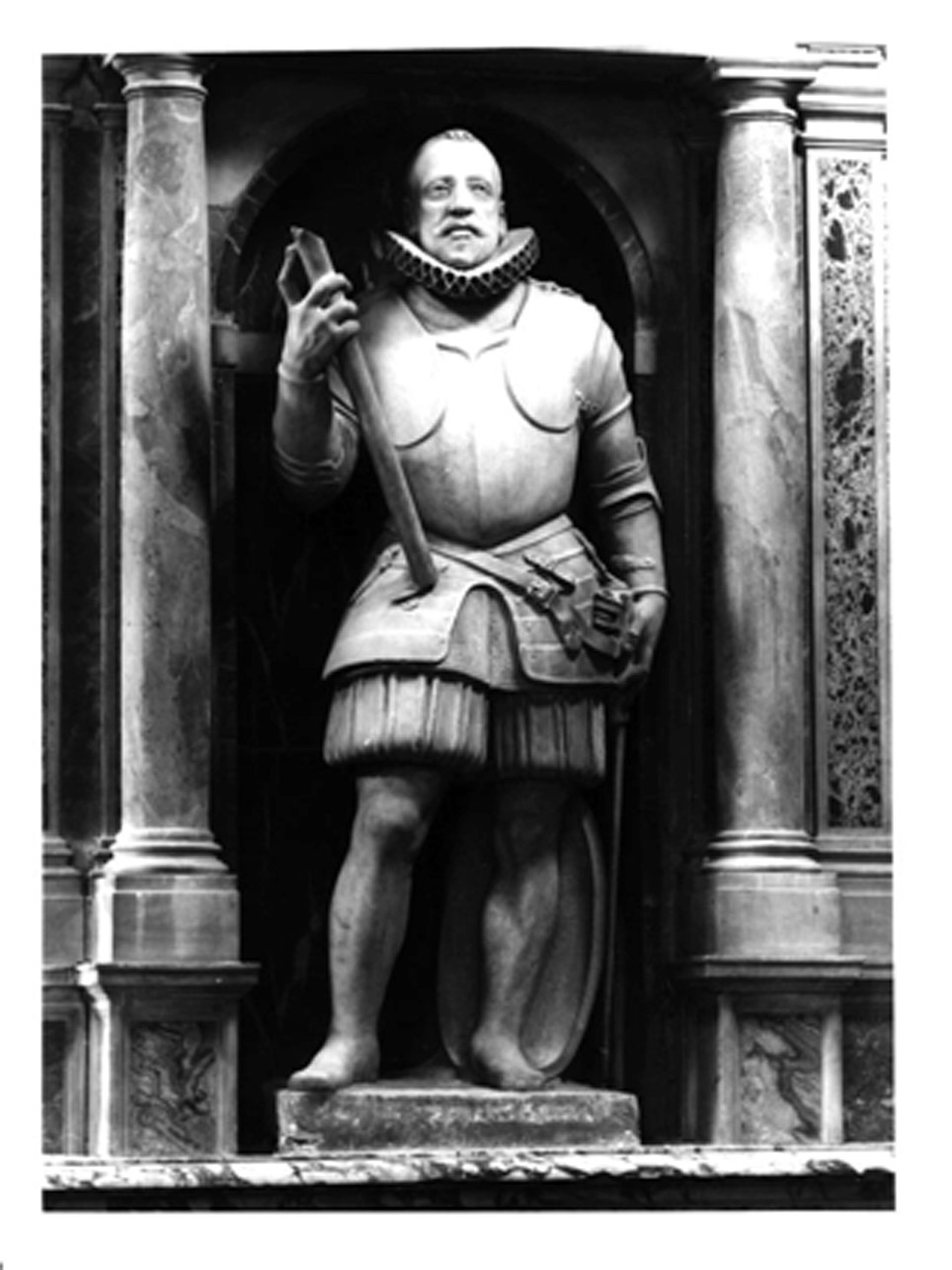 RITRATTO DI CARLO SPINELLI (SCULTURA, ELEMENTO D'INSIEME) - AMBITO NAPOLETANO (INIZIO sec. XVII)