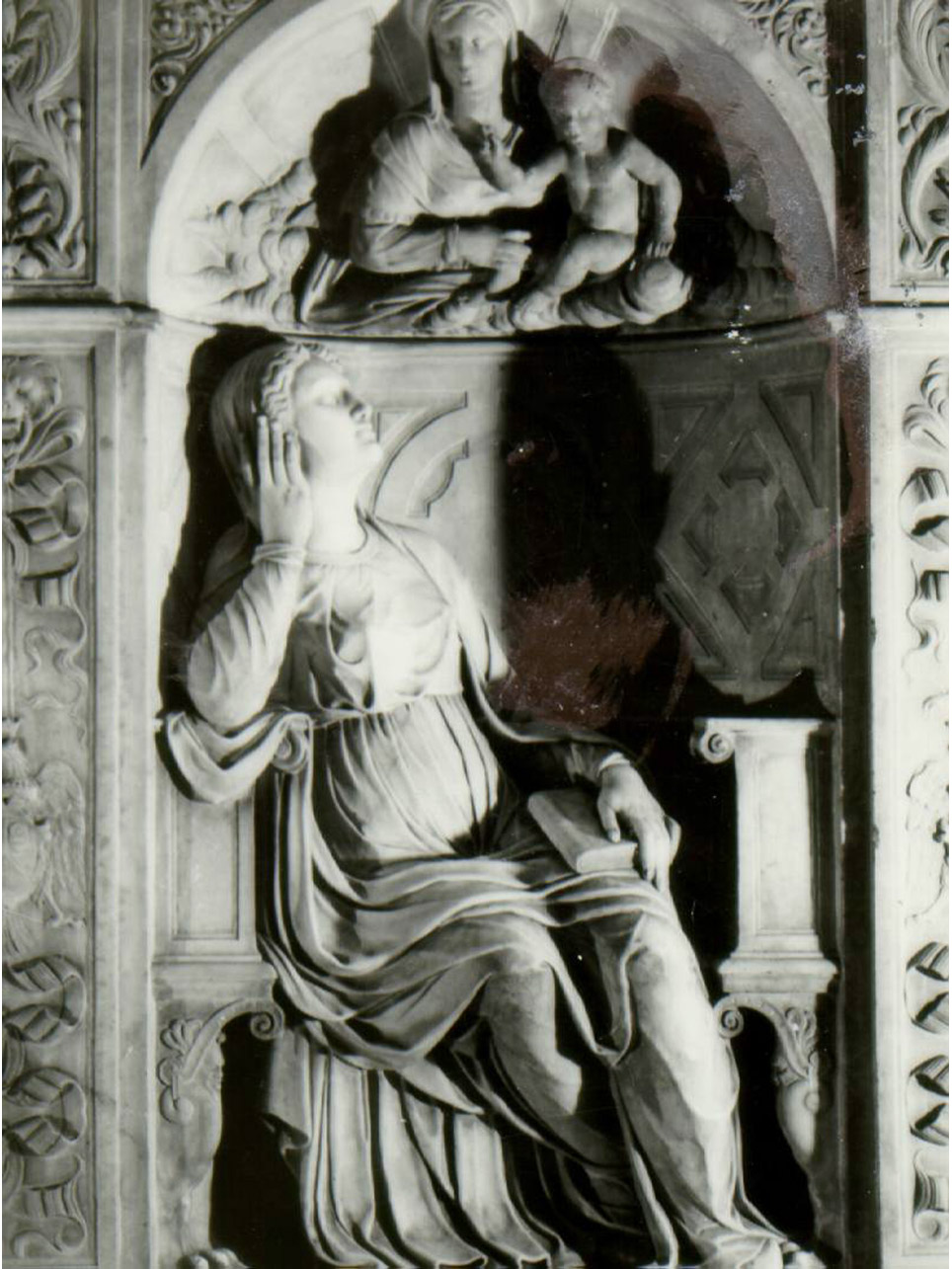 ritratto di Dorotea Spinelli contessa di Palena (scultura) di D'Auria Giovan Domenico (sec. XVI)