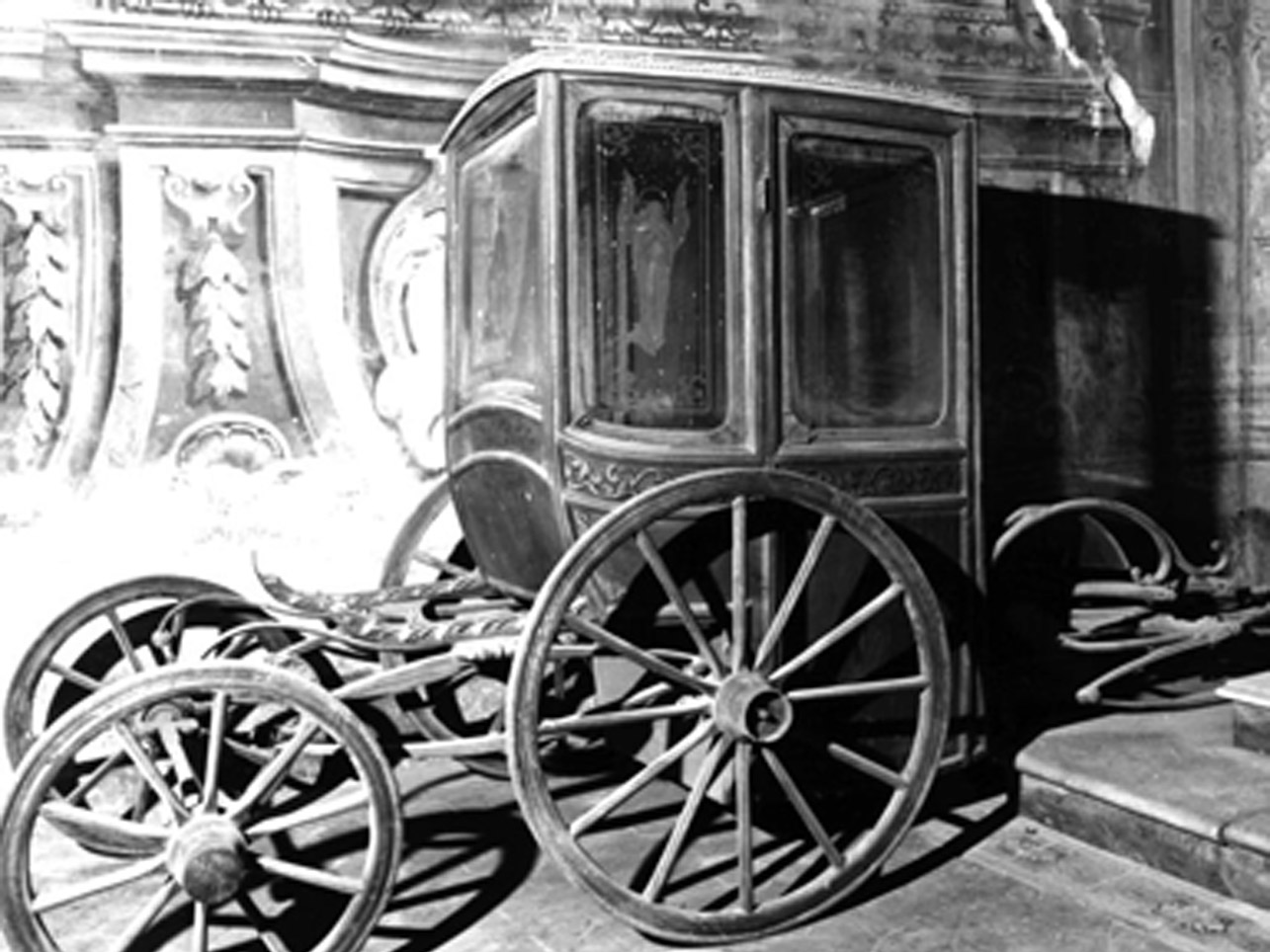 PORTANTINA - manifattura napoletana (FINE sec. XVII)