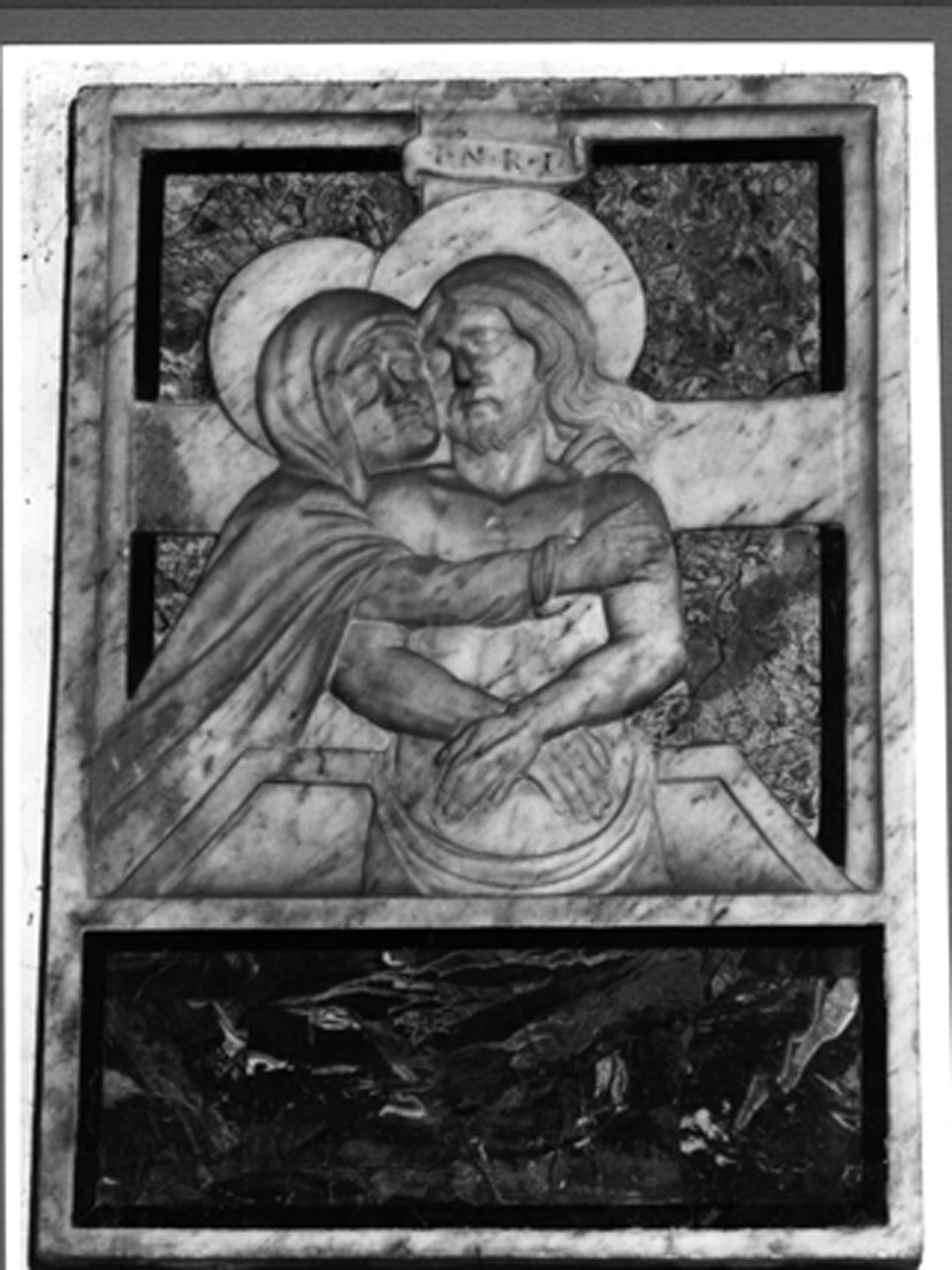 PIETA' (RILIEVO) - AMBITO NAPOLETANO (Prima metà Sec. XVI)