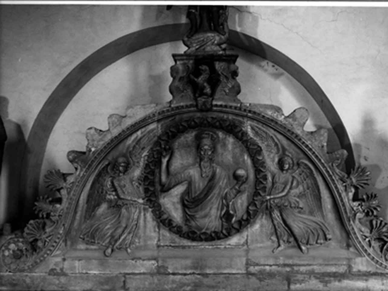 Dio Padre e angeli (rilievo, elemento d'insieme) - ambito lombardo (sec. XV)