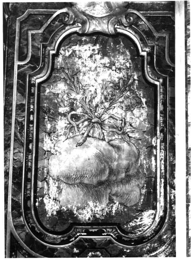 simboli dell'Immacolata Concezione e della passione di Cristo (decorazione plastico-pittorica) - ambito napoletano (metà sec. XVIII)