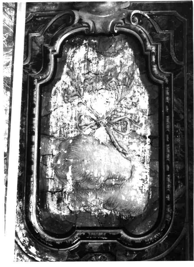 simboli dell'Immacolata Concezione e della passione di Cristo (decorazione plastico-pittorica) - ambito napoletano (metà sec. XVIII)