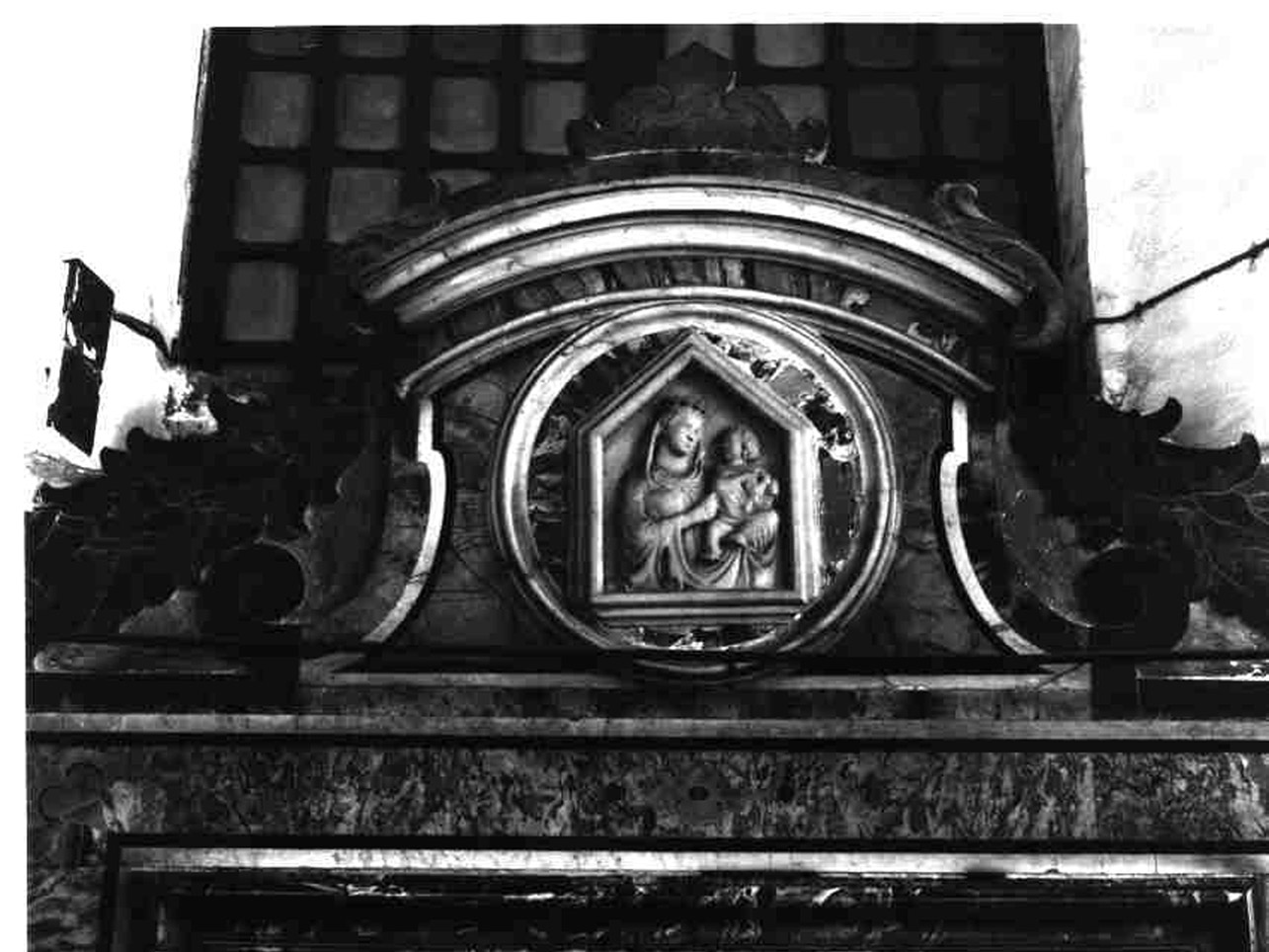 Madonna con Bambino (rilievo) - bottega napoletana (seconda metà sec. XIV)