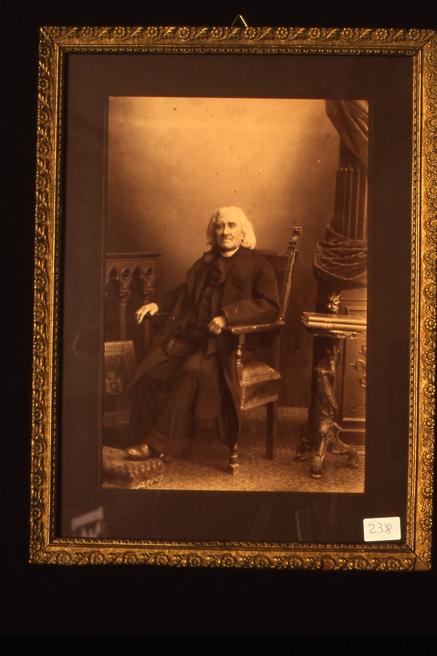 cornice - bottega romana (ultimo quarto sec. XIX)