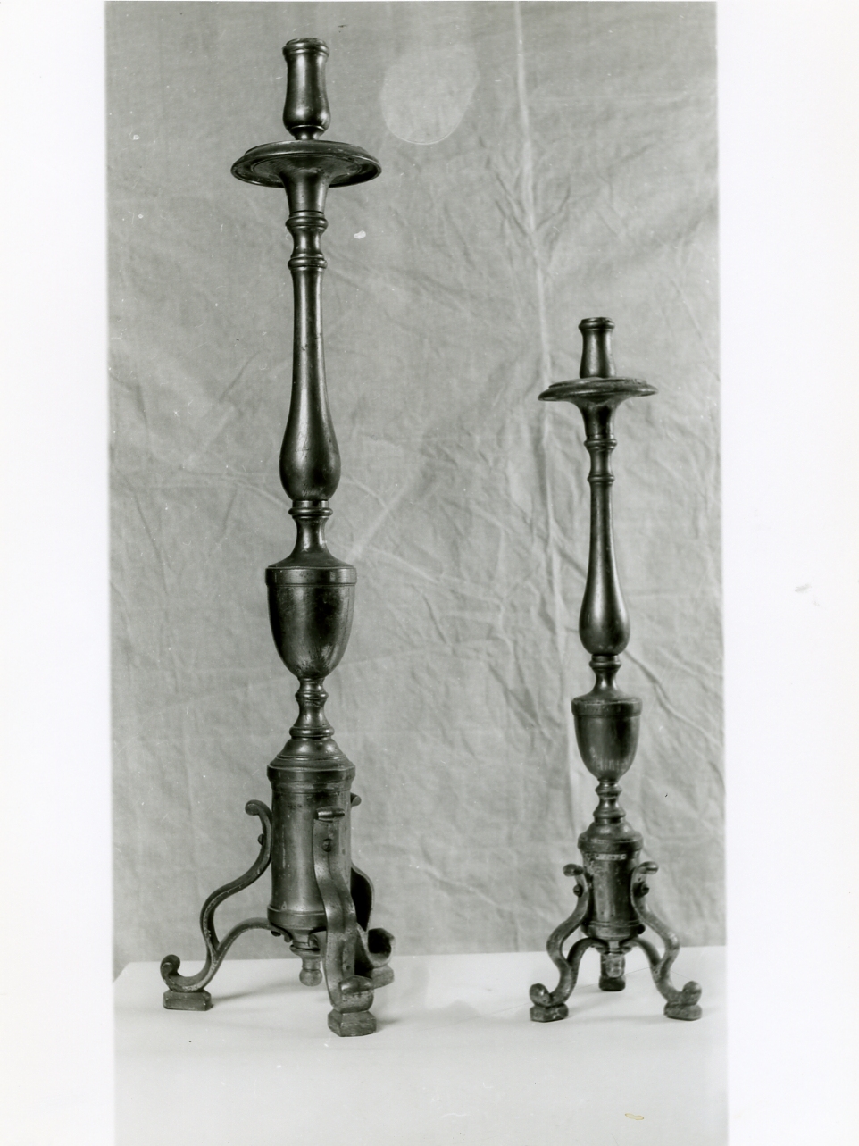 candeliere d'altare, serie - bottega napoletana (inizio sec. XX)