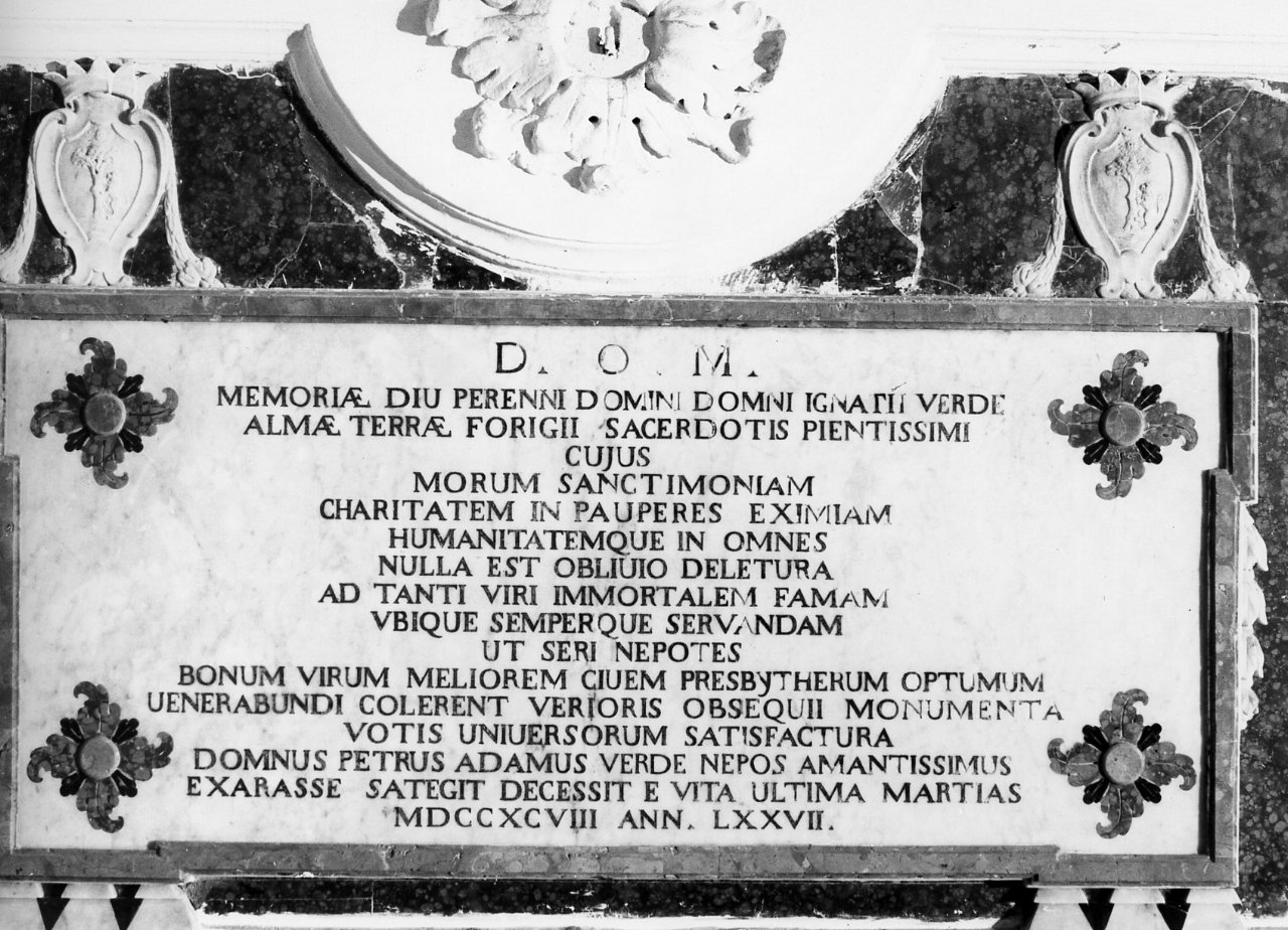 lapide tombale - bottega campana (sec. XVIII)