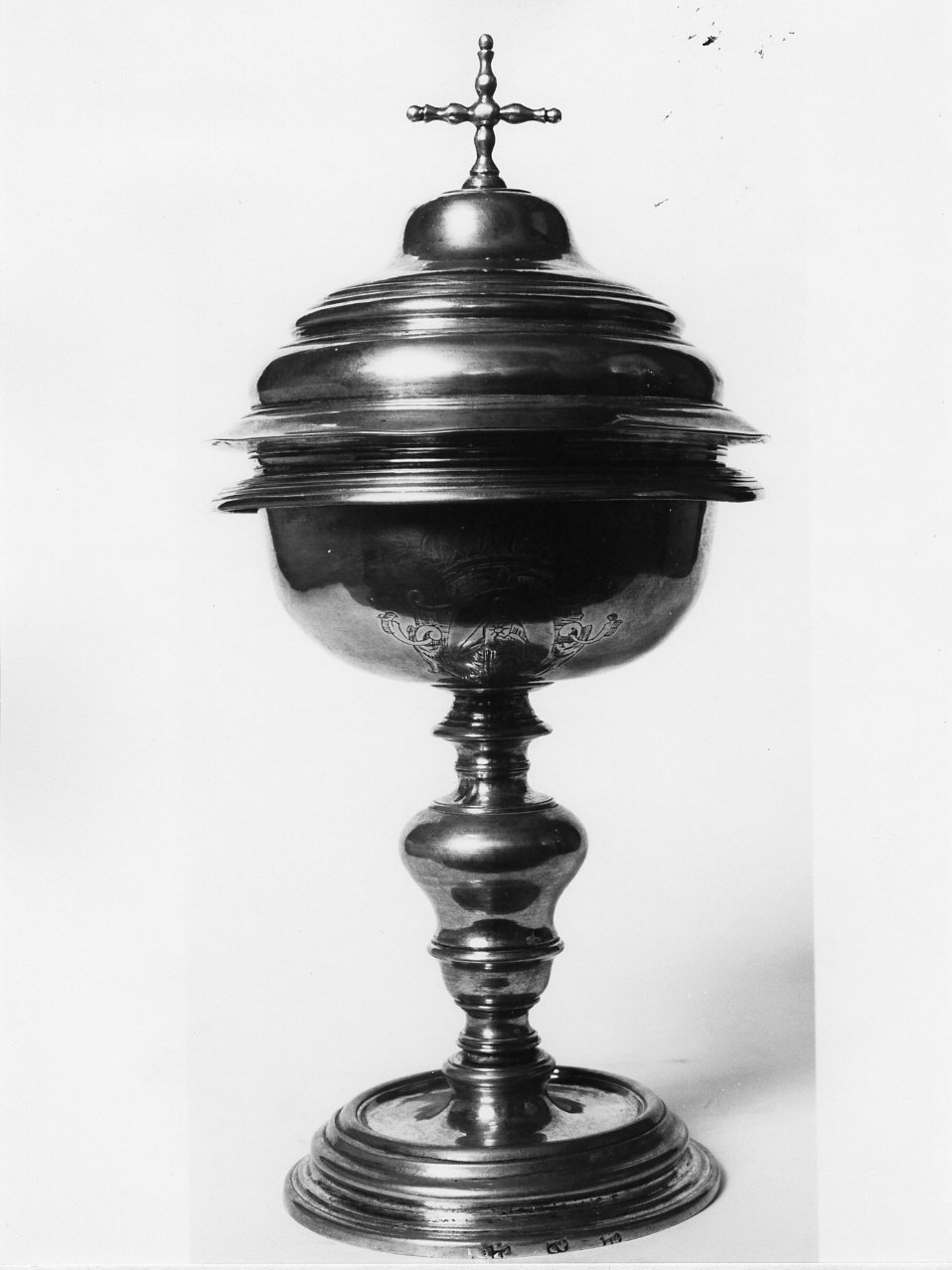 pisside - bottega campana (primo quarto sec. XIX)