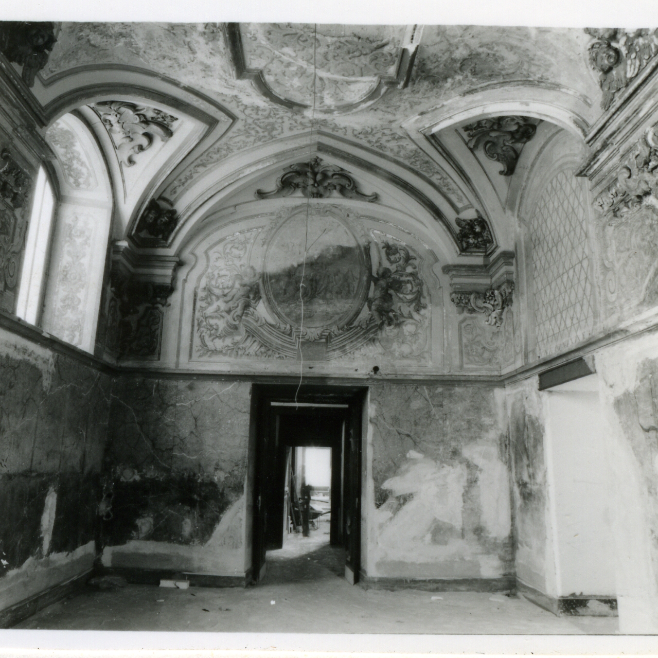 Madonna Addolorata con simboli della Passione (dipinto) - ambito napoletano (metà sec. XVIII)