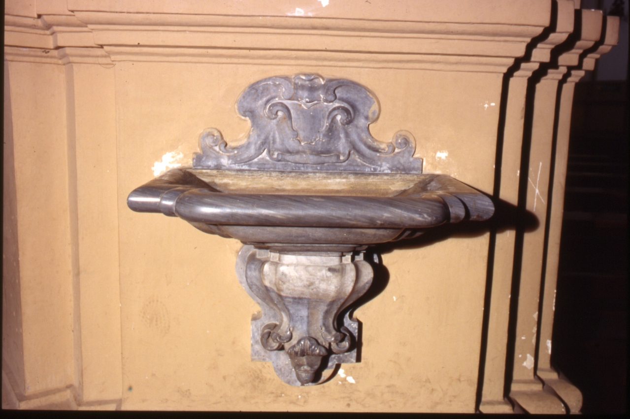 acquasantiera - bottega napoletana (seconda metà sec. XVIII)