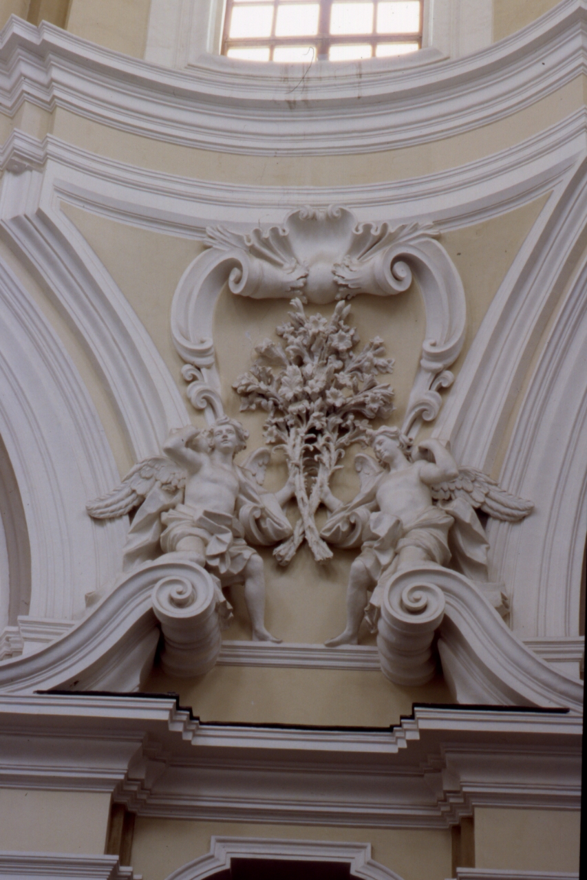 angeli (decorazione plastica, serie) di Vaccaro Domenico Antonio (e aiuti) (sec. XVIII)