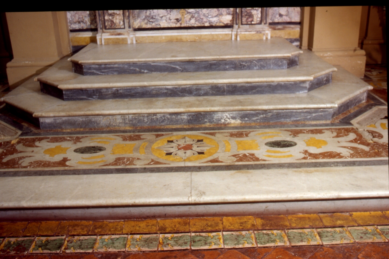 pavimento, frammento di Vaccaro Domenico Antonio (e aiuti) (sec. XVIII)