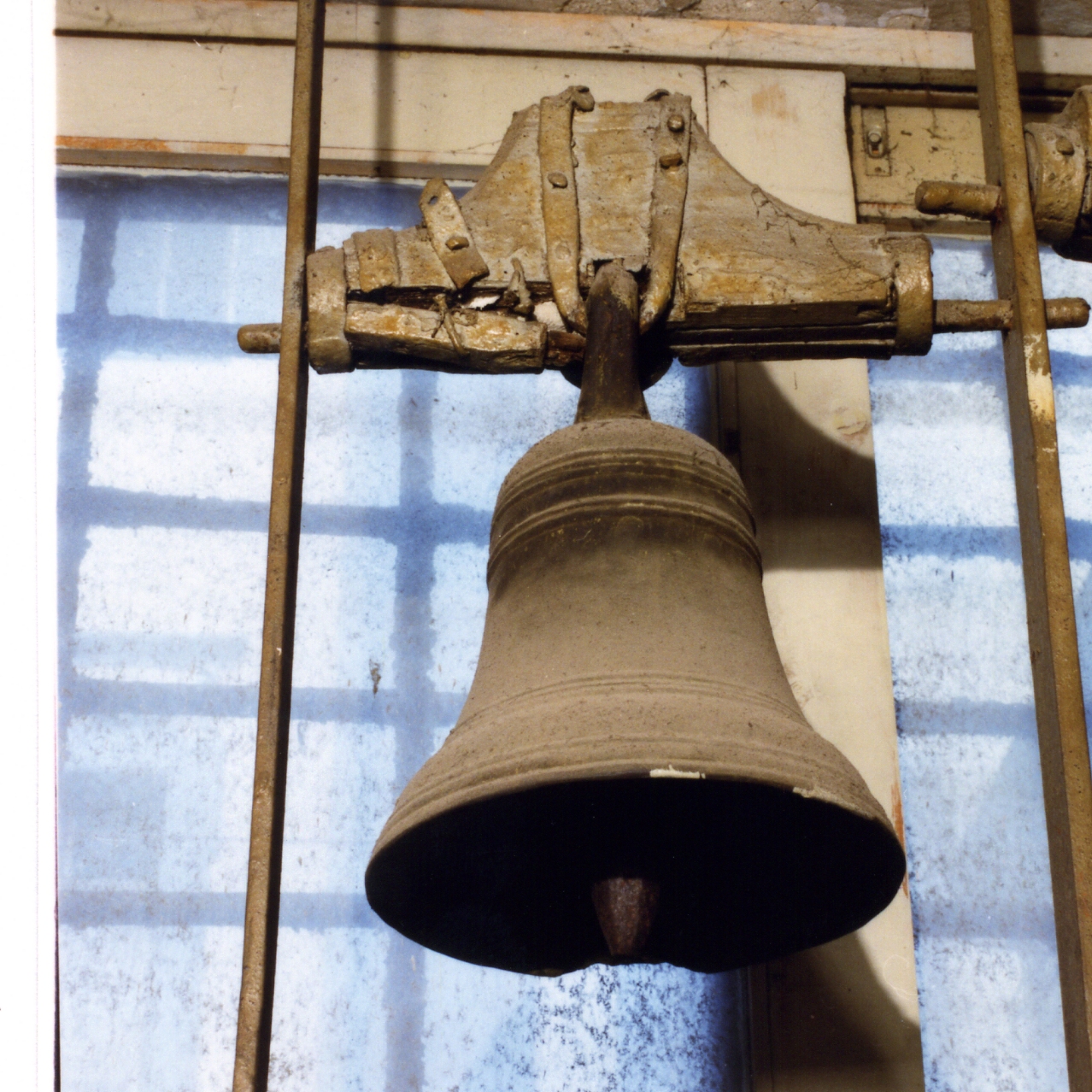 campana, serie - bottega napoletana (prima metà sec. XVIII)