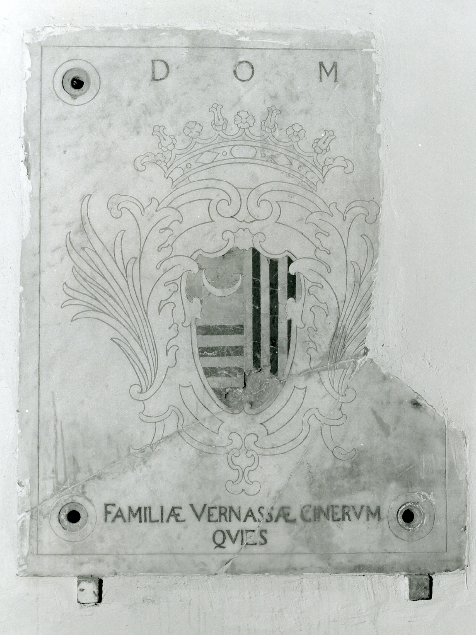 lapide tombale - bottega napoletana (prima metà sec. XVIII)