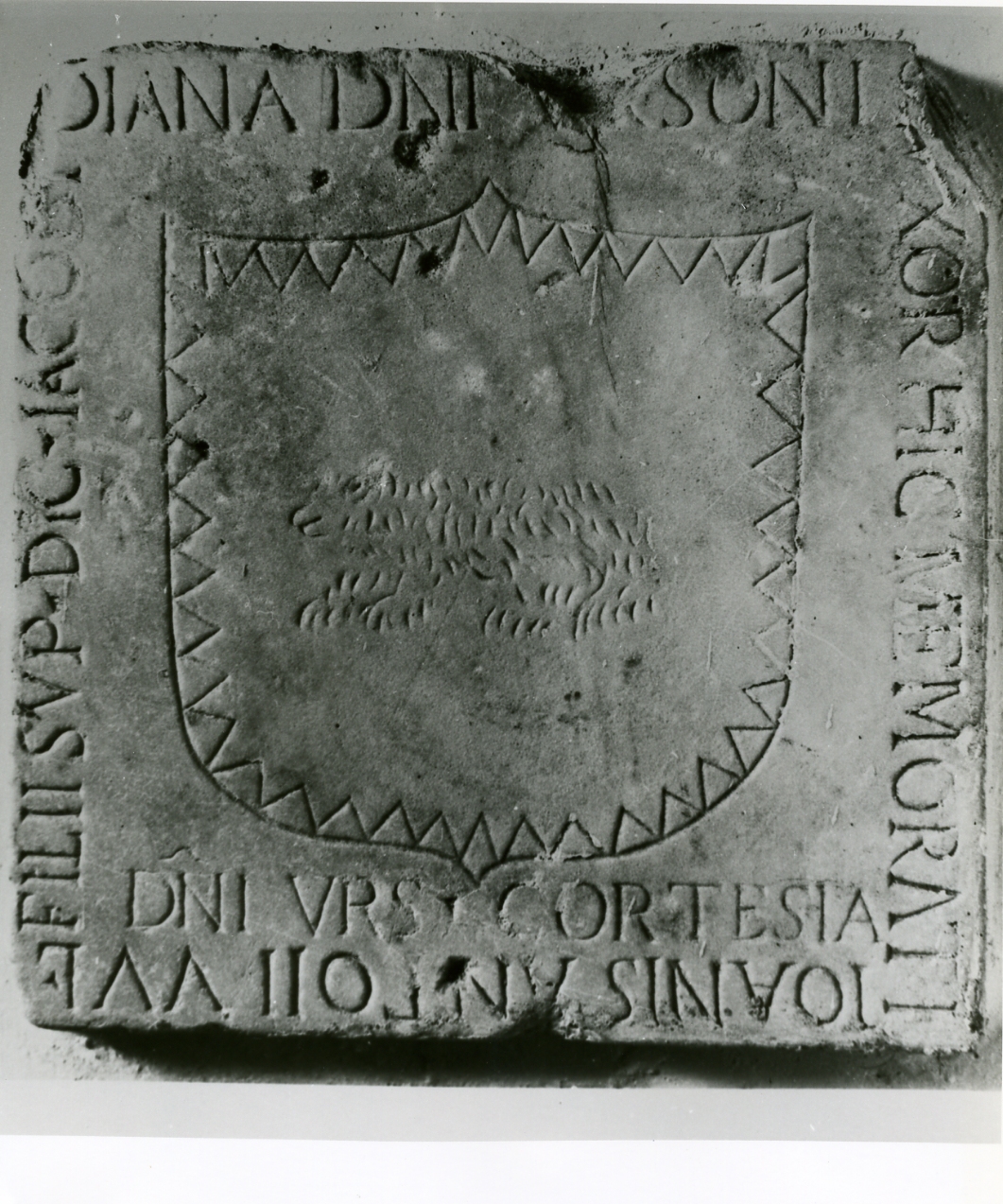 lastra tombale - bottega napoletana (sec. XIX)