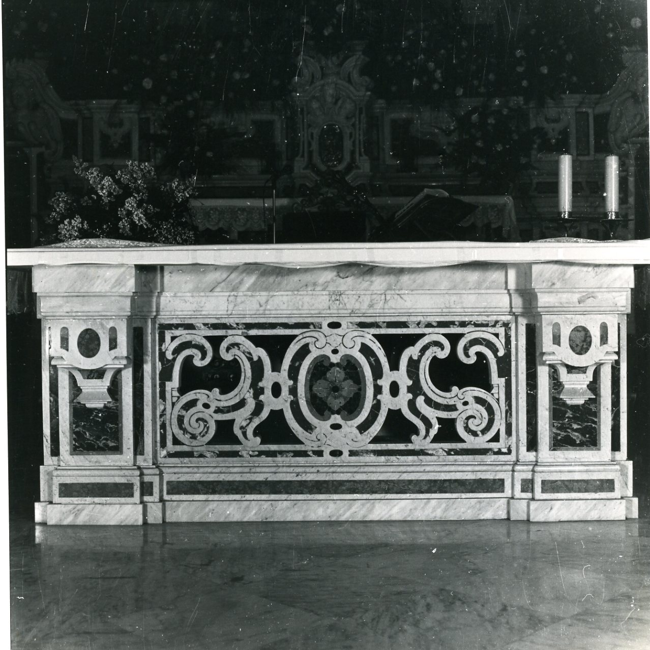 mensa d'altare - bottega napoletana (prima metà sec. XVIII)