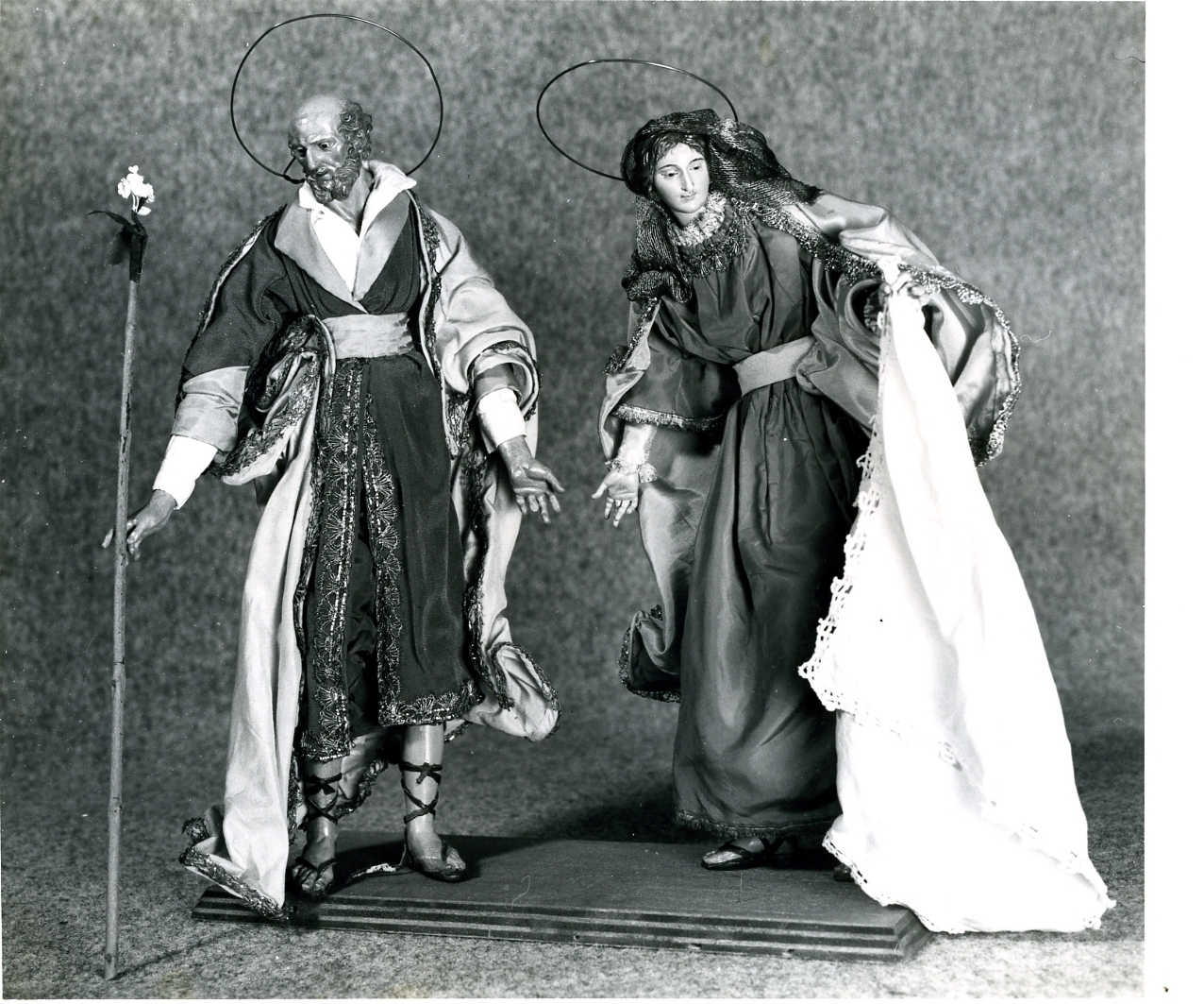 Madonna (statuetta di presepio) - bottega napoletana (seconda metà sec. XVIII)