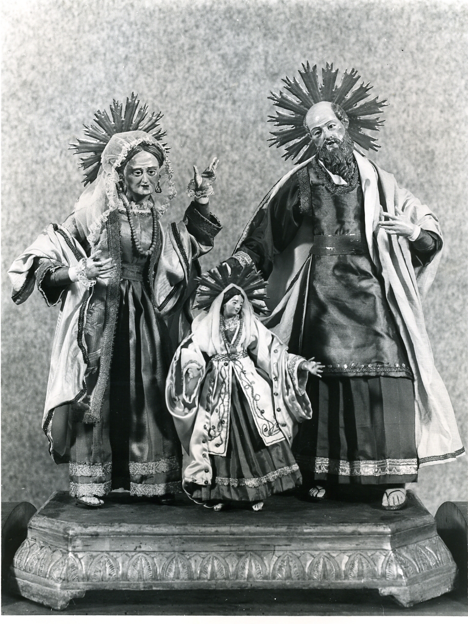 Sacra Famiglia (gruppo presepiale) - bottega napoletana (prima metà sec. XX)