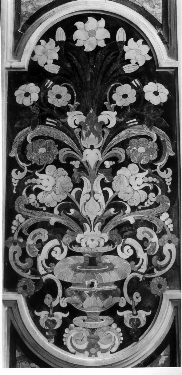 vaso con fiori (decorazione a intarsio) di Valentini Pietro Antonio (seconda metà sec. XVII)