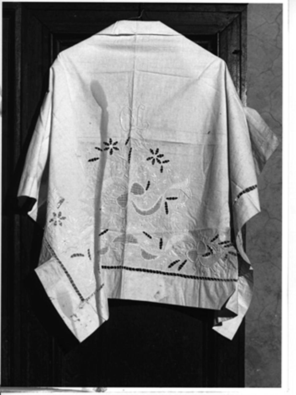 tovaglia d'altare - manifattura napoletana (prima metà sec. XX)