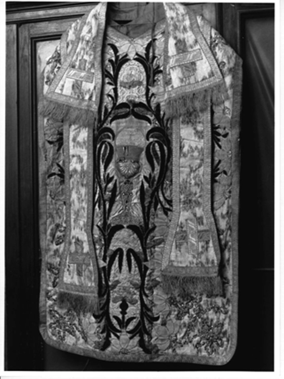 paramento liturgico, elemento d'insieme - manifattura napoletana (sec. XX)