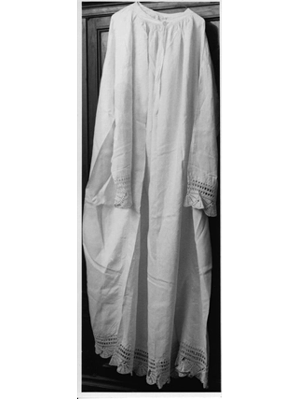 camice ecclesiastico - manifattura napoletana (prima metà sec. XX)