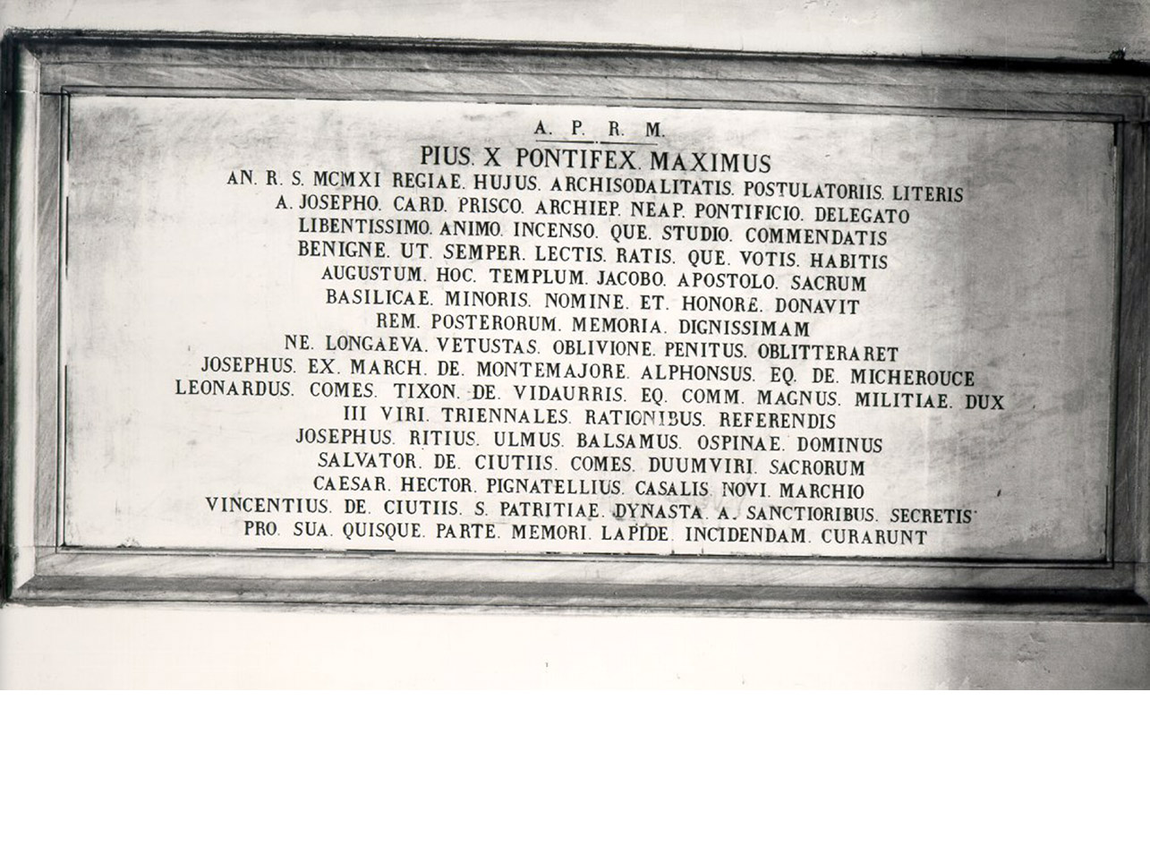 lapide commemorativa - bottega napoletana (sec. XX)