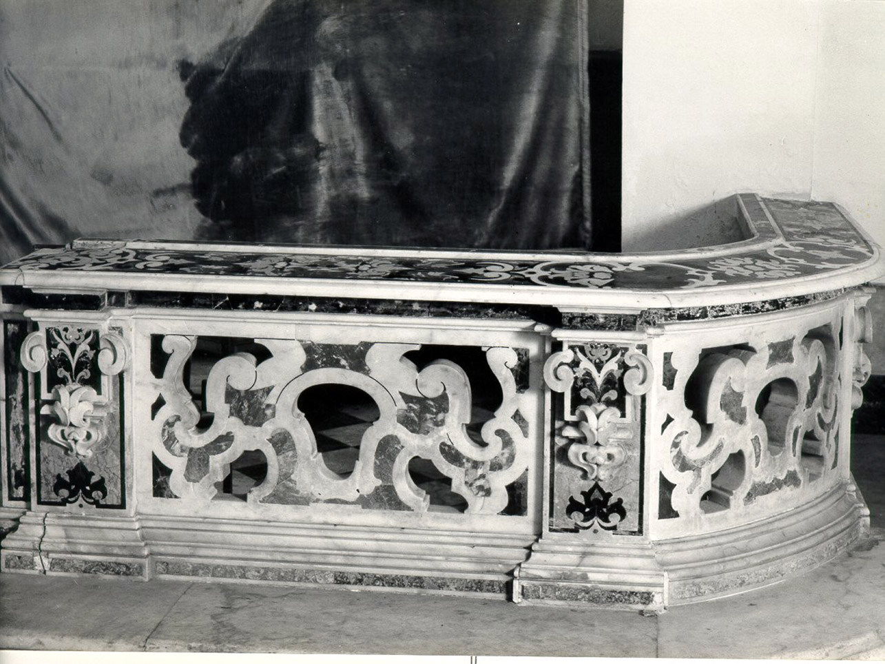 BALAUSTRATA, SERIE - BOTTEGA NAPOLETANA (Seconda metà sec. XVIII)